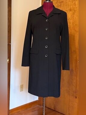 Classic Black Single-Breasted Long Coat